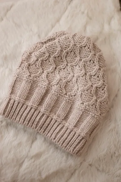 Kesi Čapica s fleece Marta K231 svetlo béžová