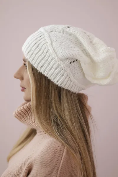 Kesi Dámska čiapka Ingrid K371 biela