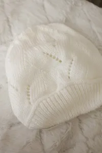 Kesi Dámska čiapka Ingrid K371 biela