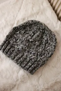 Kesi Čapica s fleece Roksana K209 šedá + fialová