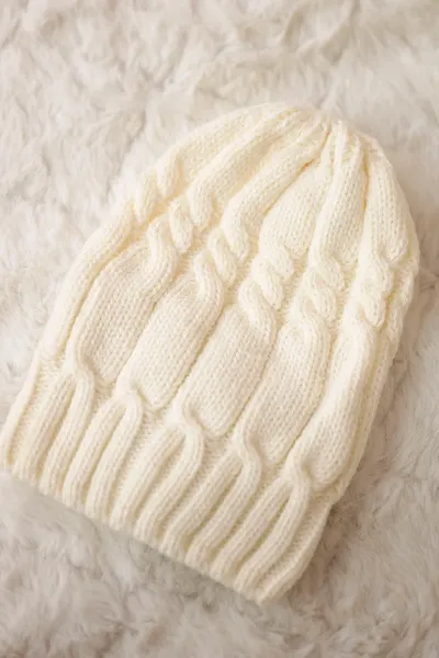 Kesi Čapica s fleece Iwona K221 ecru