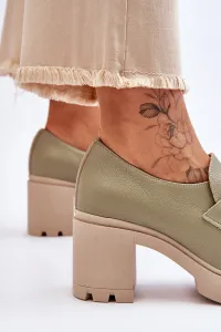 Boto Elegantné topánky na mieste s ozdobou zeleným lemarom Harmel