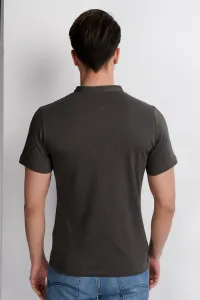 T8560 DEWBERRY T-SHIRT-KHAKI