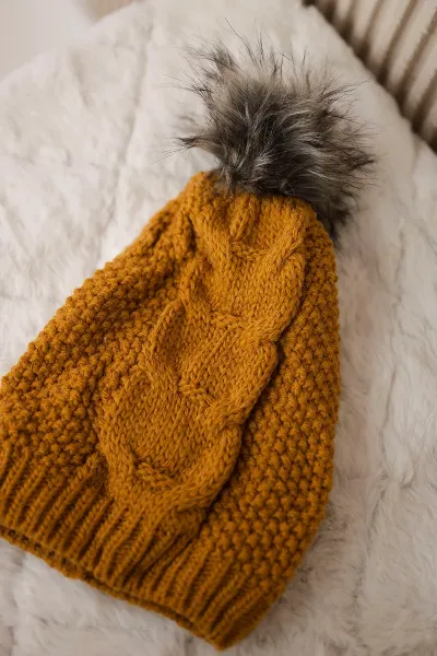 Kesi Čapica s fleece Sandra K210 horčica