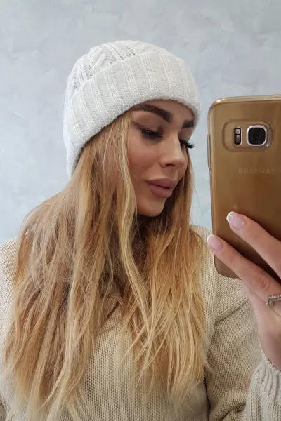 Kesi Čiapka s otočením nahor Ariana K299 ecru