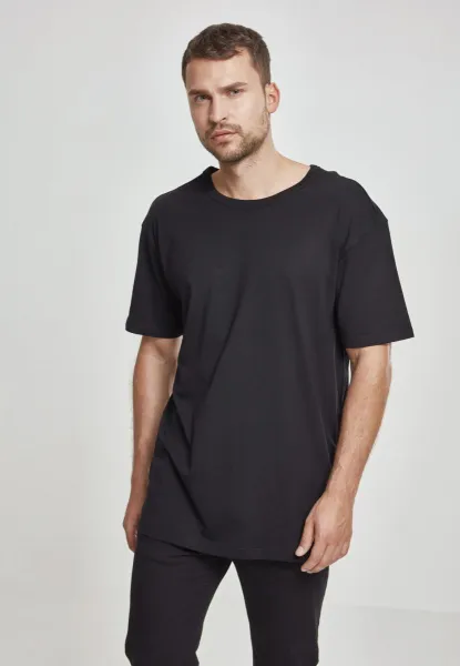 Oversized black t-shirt