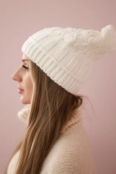 Kesi Čapica s fleece Marta K231 biely