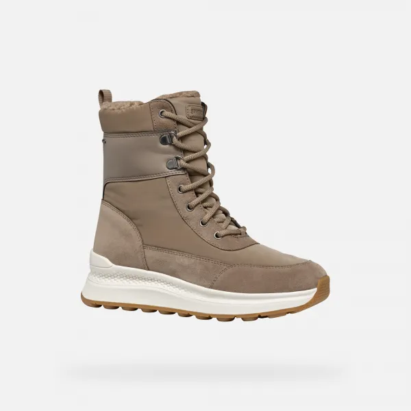 Beige women's ankle boots Geox Spherica Actif X2 - Women's