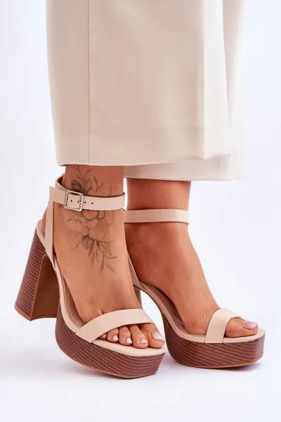 FI1 Kožené sandále na masívnom platforme Beige Marina