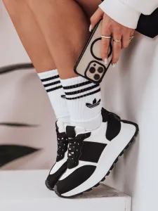 Dámske čierne sneakersy NEWSTREET