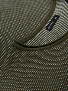 Ombre Men's knitted sweater with structured dots - olive