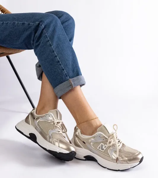 D/CEO White trainers Justar