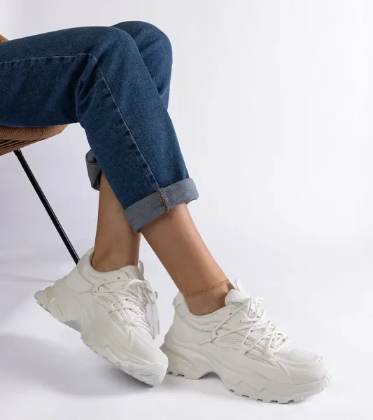 D/CEO White trainers Justar