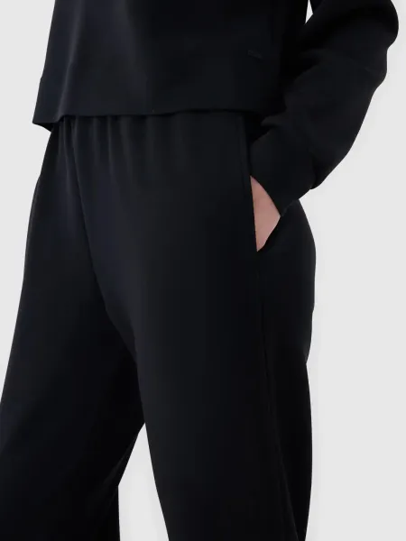 Dámske tepláky 4F TROUSERS CAS F1010-20S-DEEP BLACK
