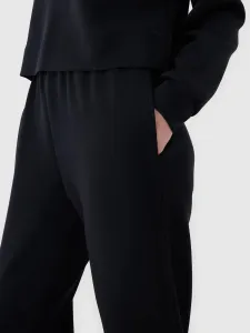 Dámske tepláky 4F TROUSERS CAS F1010-20S-DEEP BLACK