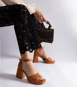 D/CEO Yellow sandals Dolores