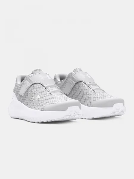 Girls' shoes Under Armour UA GINF Surge 4 AC - Girls
