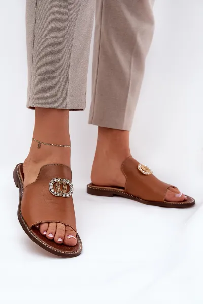 Elegantné Dámske Kožené Pantofle S Dekoráciou Zazoo 3008 Camel
