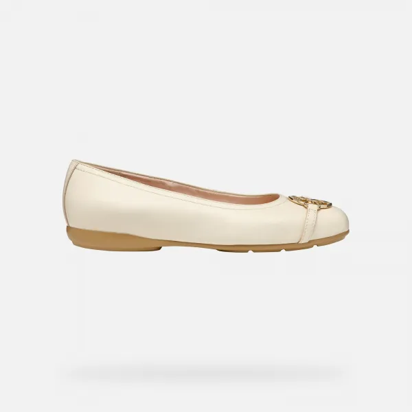 Cream women's ballet flats Geox Annytah - Women's