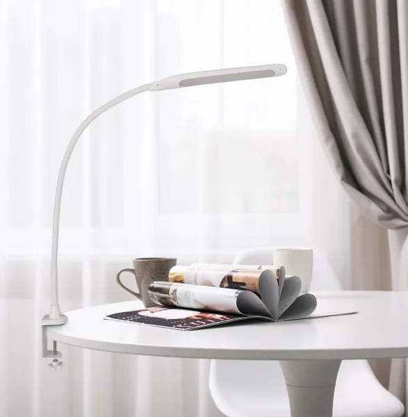 DECOREUM Biela LED stolová lampa