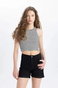 DEFACTO Normal Waist Folded Leg Basic Jean Shorts