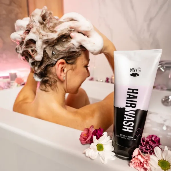 BusyB Hair Wash Becky Blossom šampón pre ženy 230 ml
