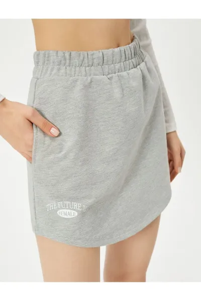 Koton Mini športová sukňa s elastickým pásom a vreckom