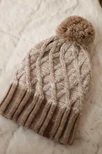 Kesi Čapica с fleece Milano K203 ecru melange+svetlo béžová