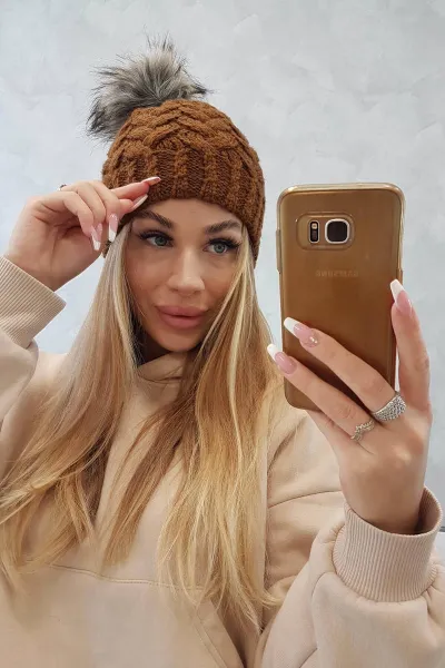 Kesi Čapica s fleece Daria K217 svetlo hnedá