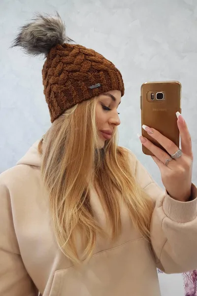 Kesi Čapica s fleece Daria K217 svetlo hnedá