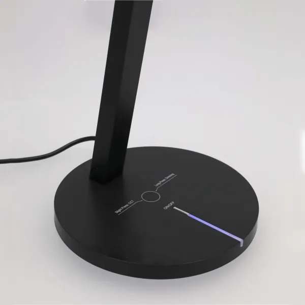 DECOREUM LED stolová lampa