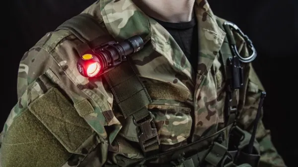 Svietidlo multifunkčné ARMYTEK Wizard C2 WR Magnet USB Warm - čierne