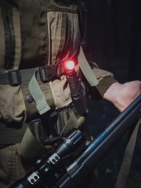 Svietidlo multifunkčné ARMYTEK Wizard C2 WR Magnet USB Warm - čierne