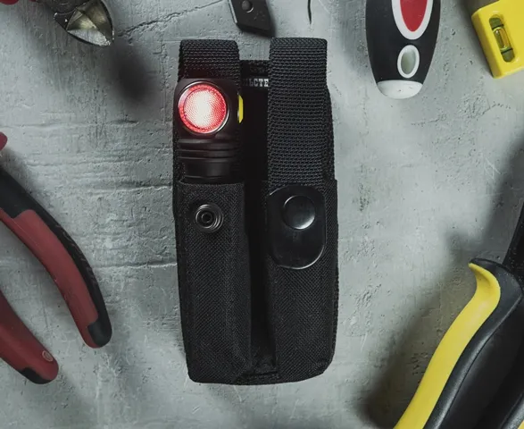 Svietidlo multifunkčné ARMYTEK Wizard C2 WR Magnet USB Warm - čierne