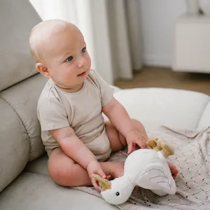 BABYONO Hračka plyšová s hrkálkou Húska Zoe 0m+