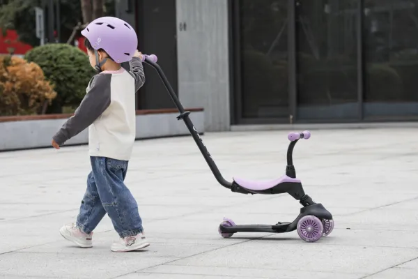 QPLAY Kolobežka / odrážadlo Sema Evo s LED svetlami Violet, vek 1 - 6 rokov, do 50 kg