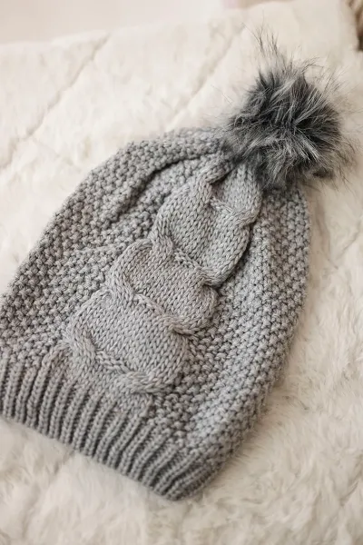Kesi Čapica s fleece Sandra K210 svetlo šedá
