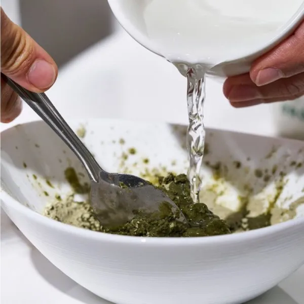 GUAM The Secret Oro Verde Masážna pena s morskou riasou 160 g