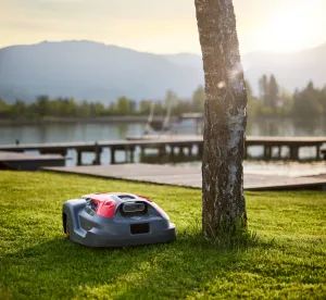 Cramer AiConic 5 RTK – robotická kosačka