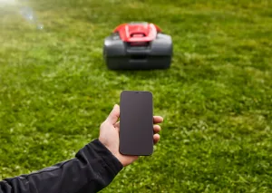 Cramer AiConic 5 RTK – robotická kosačka