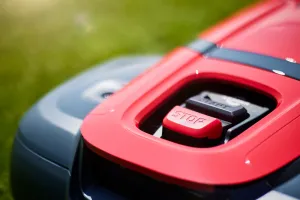 Cramer AiConic 5 RTK – robotická kosačka