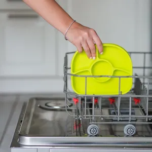 BBLÜV Yümi delený tanier Lime 1 ks