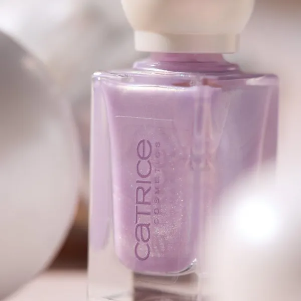 Catrice PEARLFECTION rozjasňujúci lak na nechty odtieň 01 Mother of Pearlfection 9 ml
