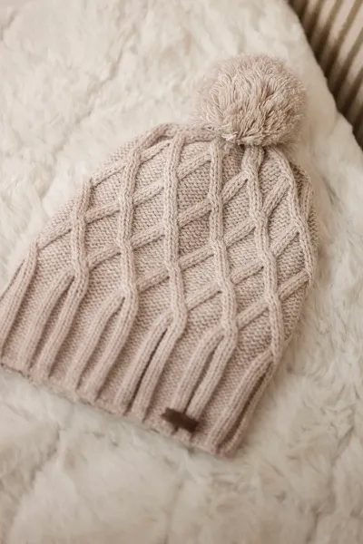 Kesi Čapica с fleece Milano K203 svetlo béžová