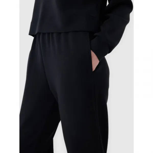 Dámske tepláky 4F TROUSERS CAS F1010-20S-DEEP BLACK