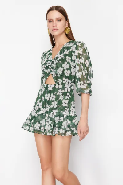Trendyol Green Floral Patterned Cut Out Detailed Mini Lined Chiffon Woven Jumpsuit