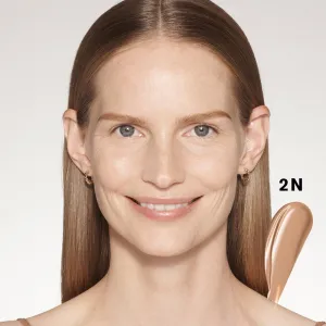 Estée Lauder Futurist Soft Touch Brightening Skincealer korektor pre rozjasnenie pleti odtieň 2N 6 ml