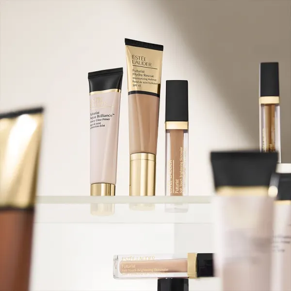 Estée Lauder Futurist Soft Touch Brightening Skincealer korektor pre rozjasnenie pleti odtieň 2N 6 ml