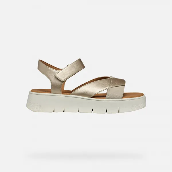 Gold women's sandals Geox Dandra 40 - Women's