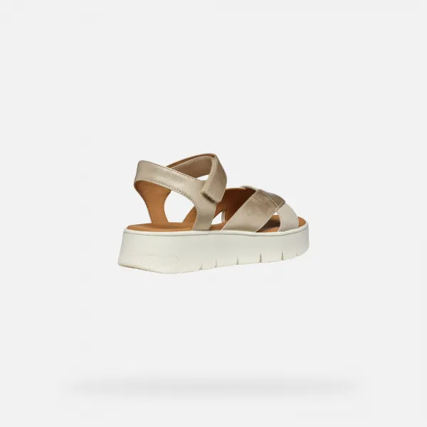 Gold women's sandals Geox Dandra 40 - Women's